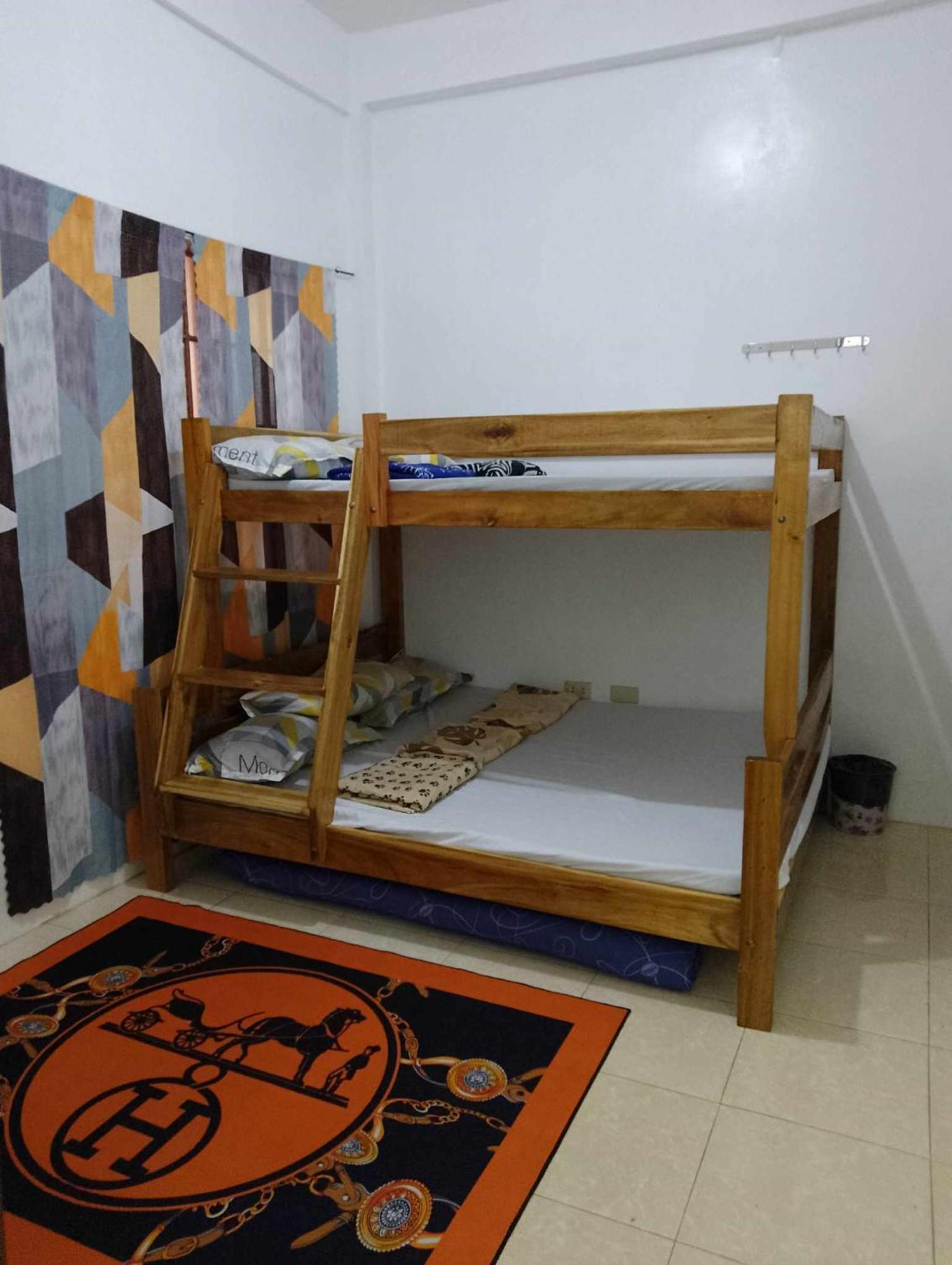 Ferienwohnung Estrelle Orange House - Backpackers Hub Puerto Princesa Exterior foto