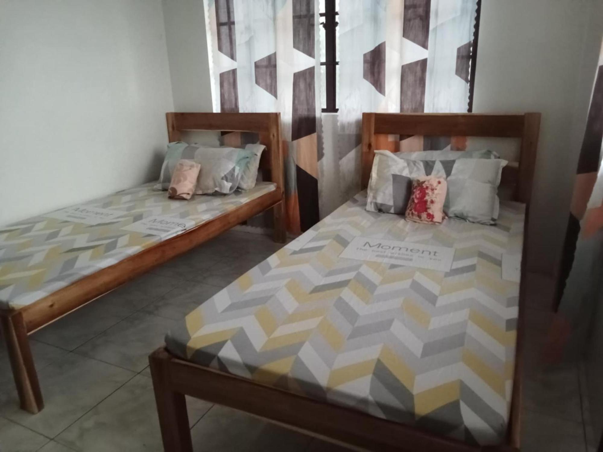 Ferienwohnung Estrelle Orange House - Backpackers Hub Puerto Princesa Exterior foto